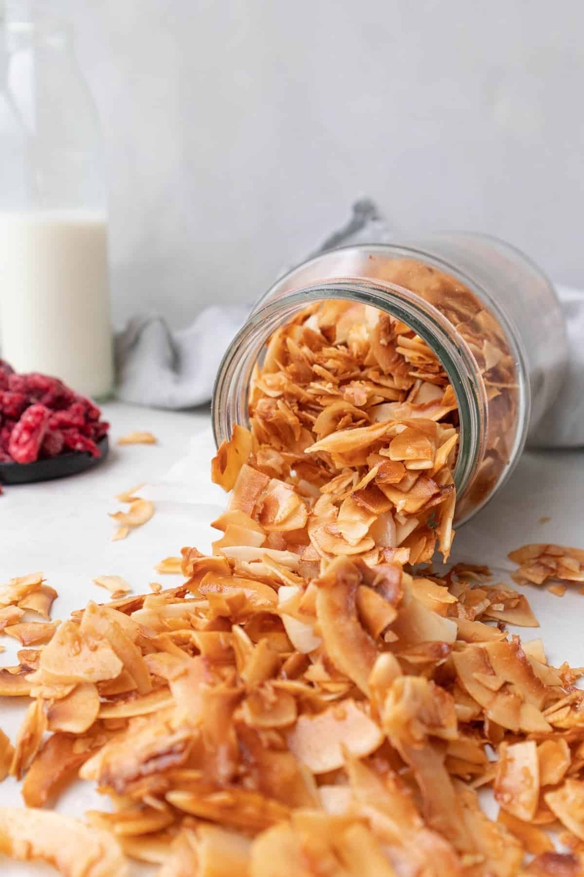 Coconut flakes